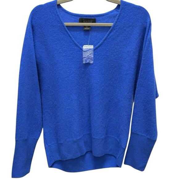 Tahari 100% Cashmere Sweater Women’s Medium Blue V-Neck Pullover NWOT - Picture 1 of 4